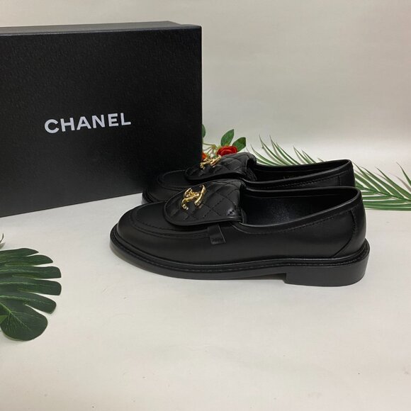 CHANEL Black and Gold Quilted Loafers - Picture 8 of 8
